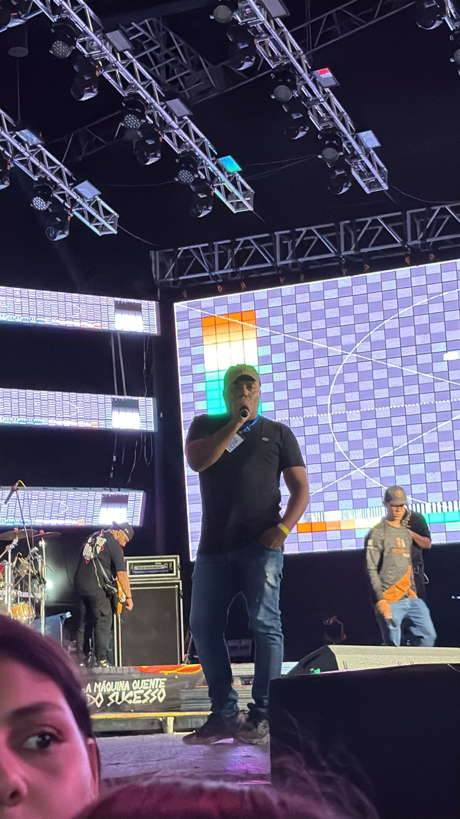 Apresentador delmirense é destaque na Maior Vaquejada em Pernambuco. 